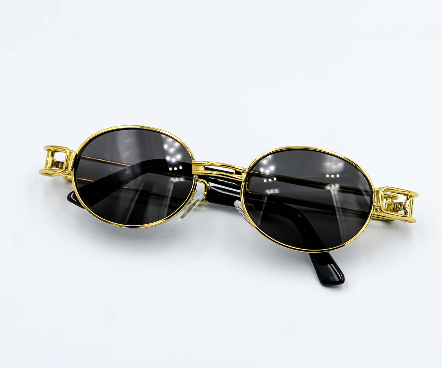 Gold & Black, Old School Frames